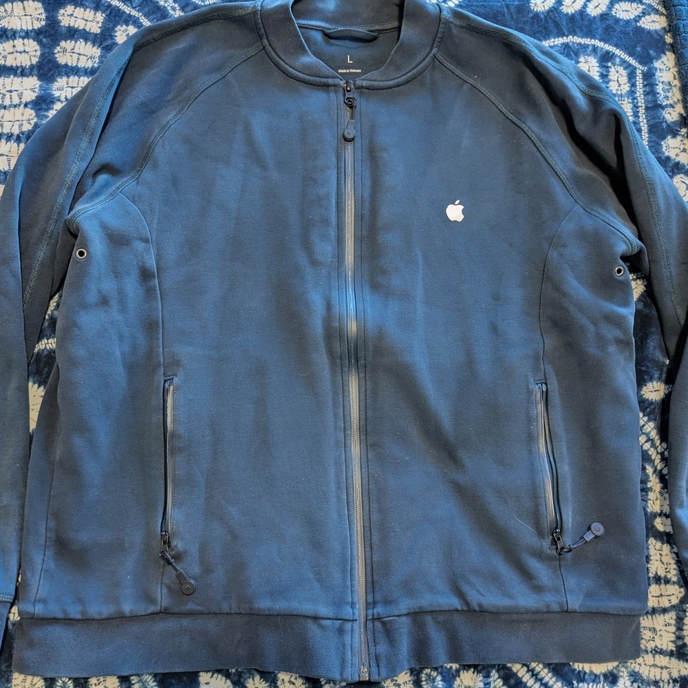 Apple full zip jacket size Large